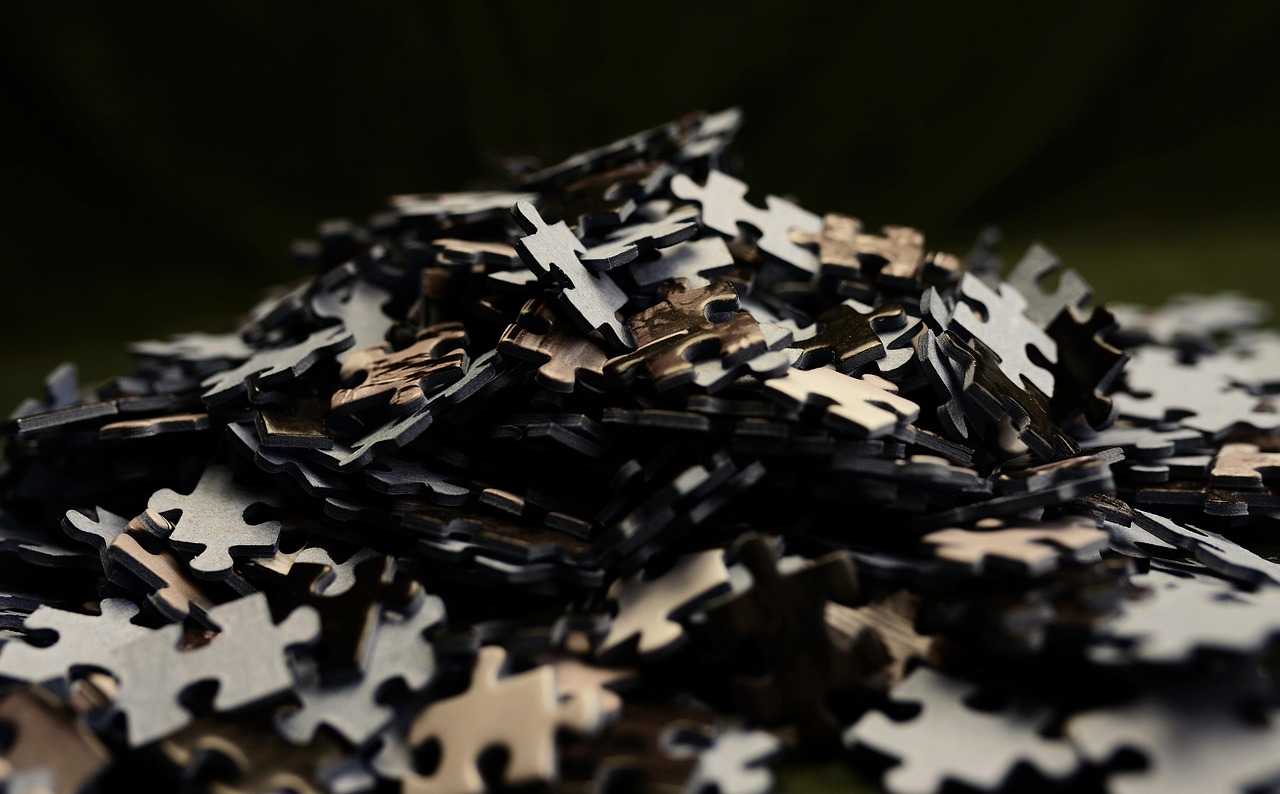 Praktische theosofie – berg puzzelstukjes bij inzicht “Het goddelijke spel